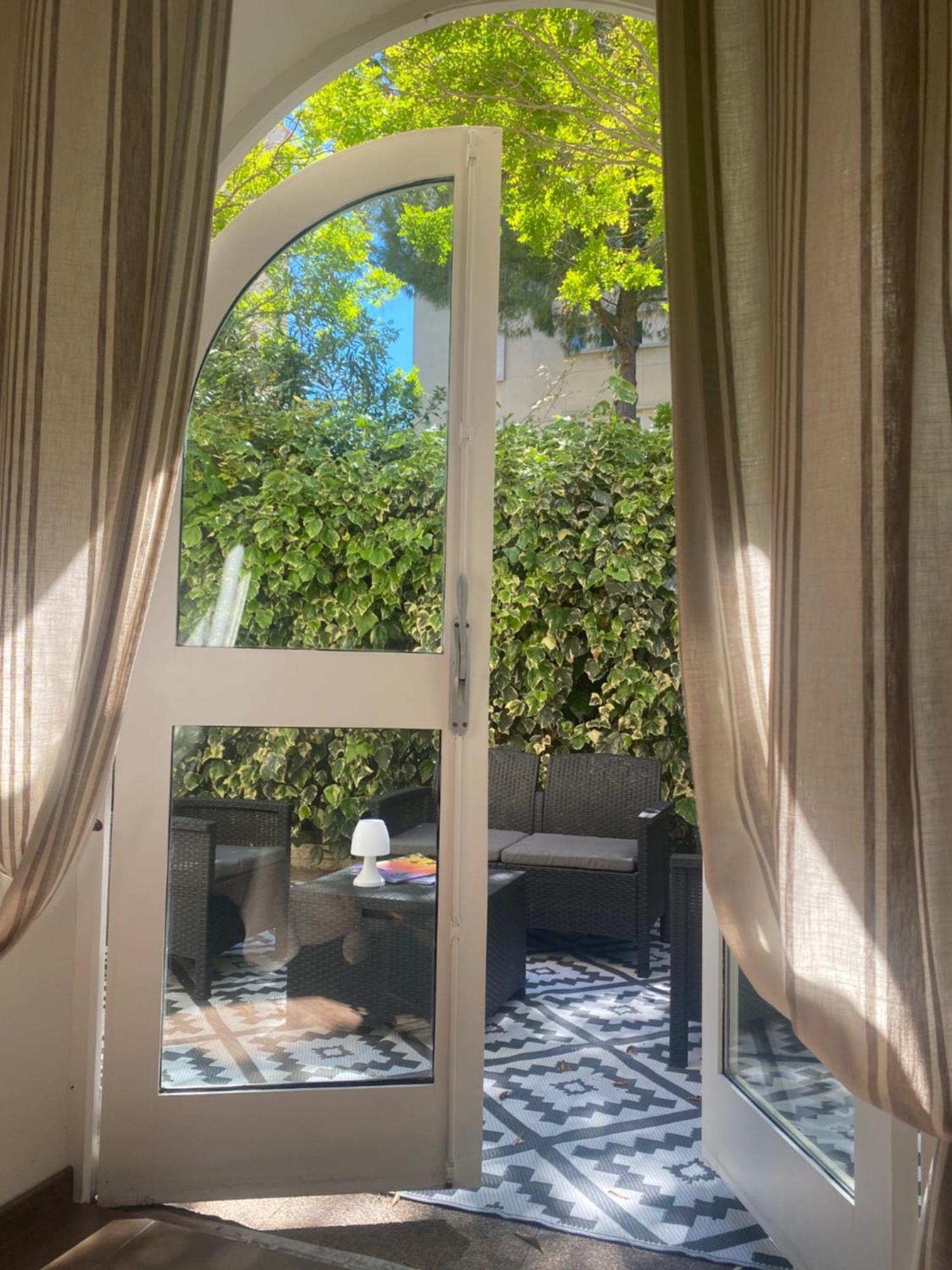 Hotel Ulysse Montpellier Centre ภายนอก รูปภาพ