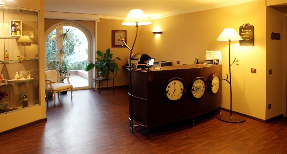 Hotel Ulysse Montpellier Centre ภายนอก รูปภาพ